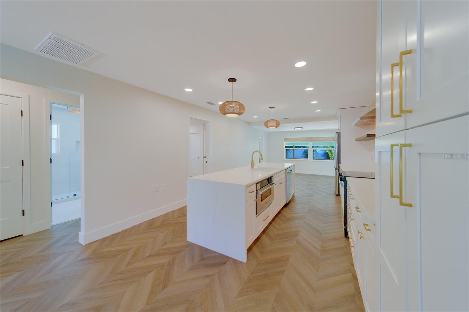 ST PETERSBURG BEACH REP - Residential