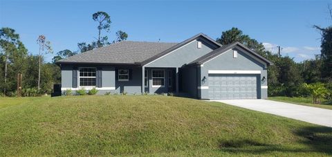 A home in PORT CHARLOTTE