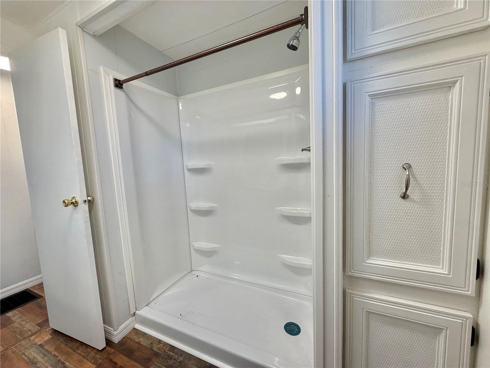 HAWTHORNE AT LEESBURG A COOP - Residential