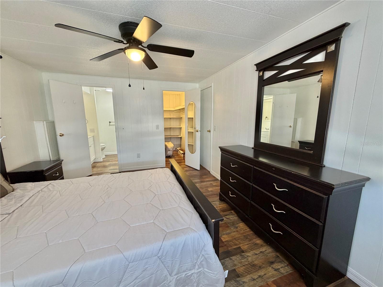 HAWTHORNE AT LEESBURG A COOP - Residential