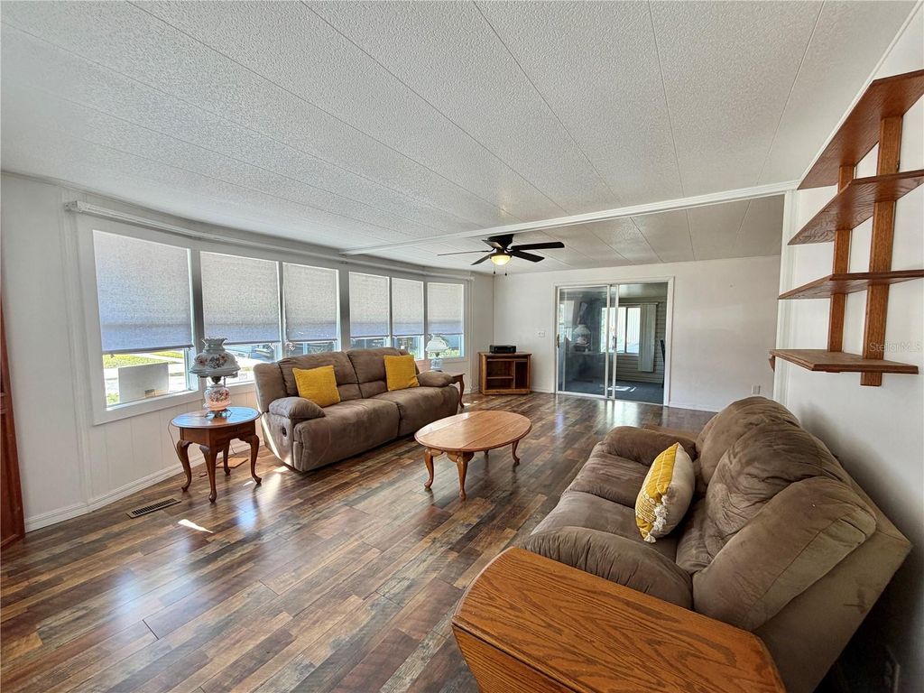 Photo of 103 Tamarisk Way, Leesburg, FL 34748 (MLS # G5107517)