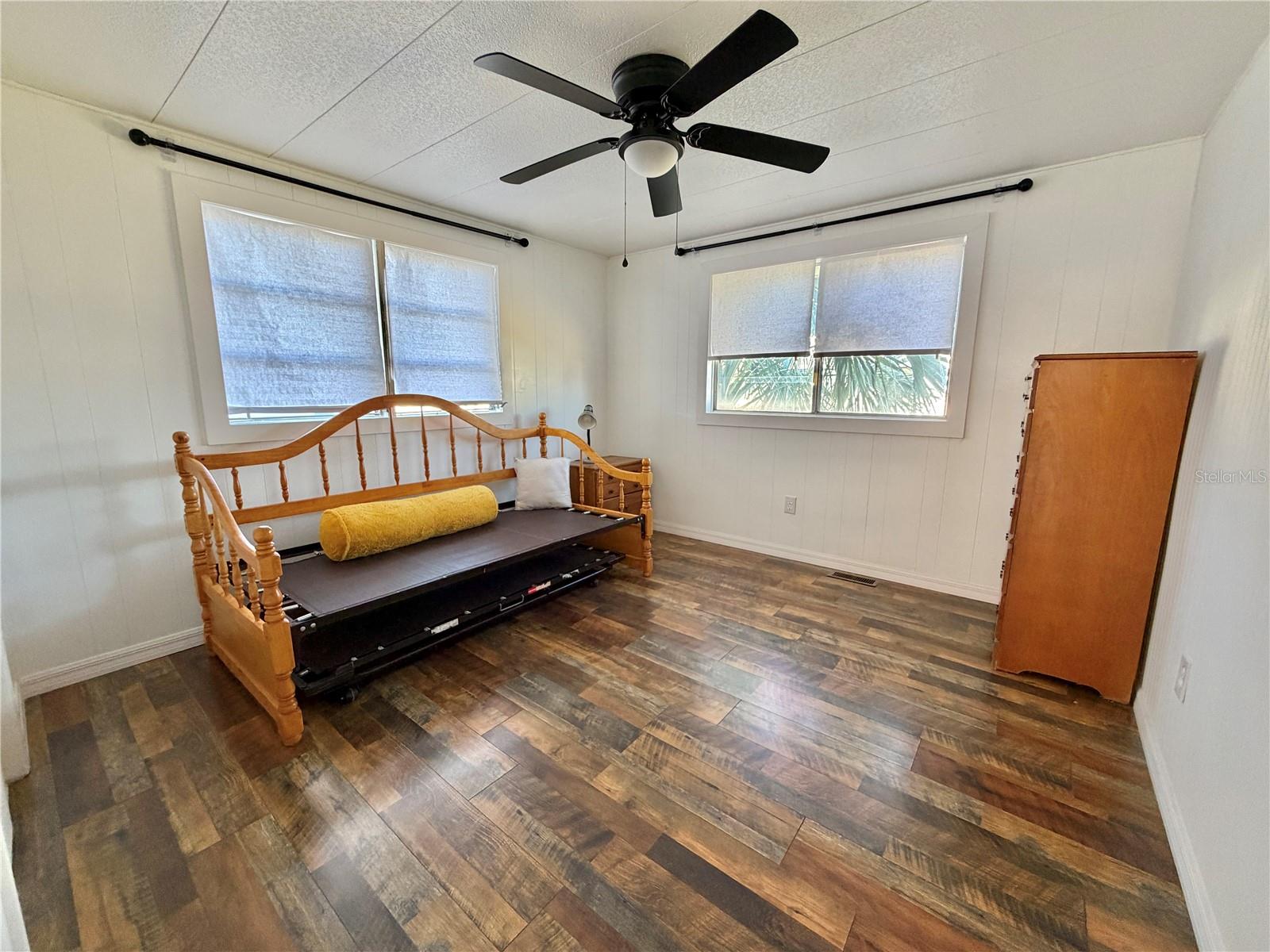 HAWTHORNE AT LEESBURG A COOP - Residential