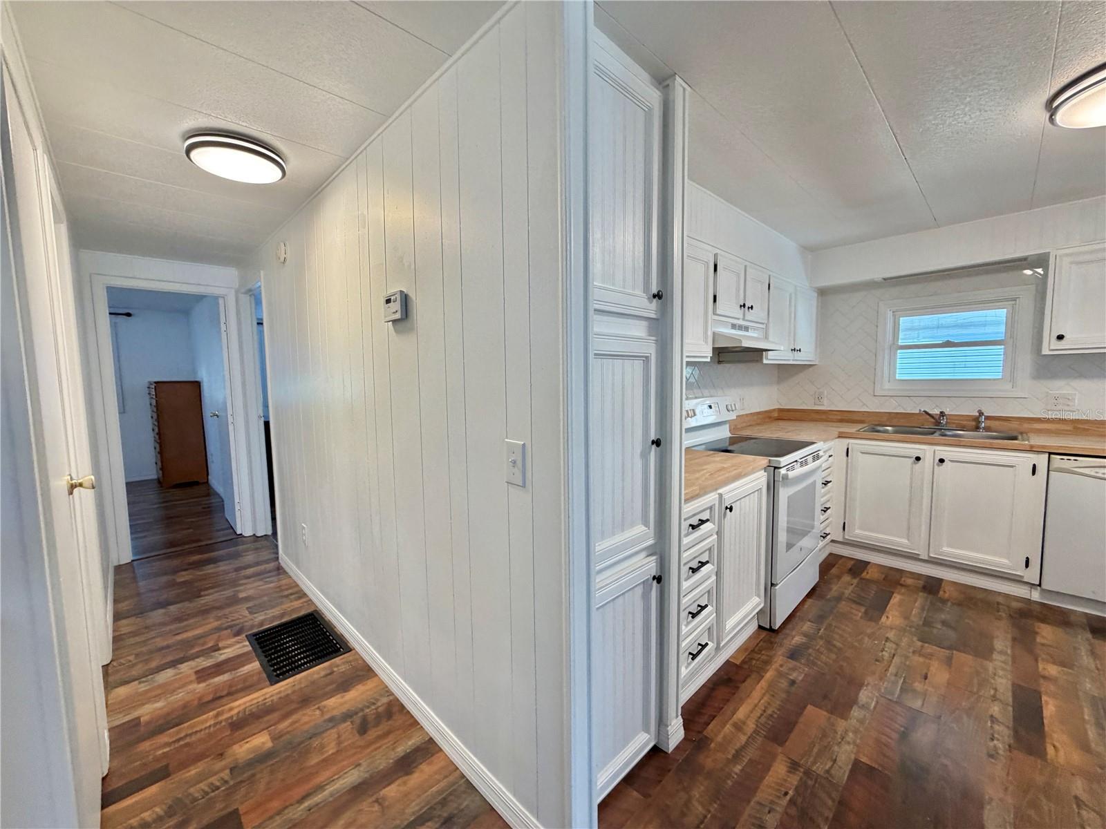 HAWTHORNE AT LEESBURG A COOP - Residential