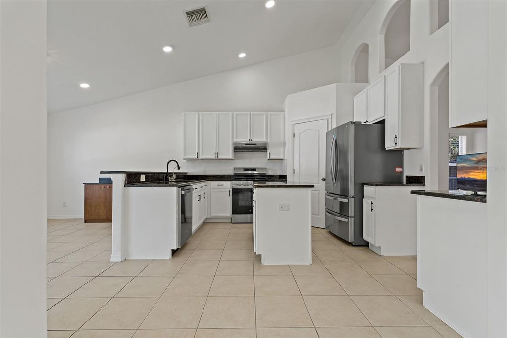 Photo of 19206 Ivy Oak Way, Tampa, FL 33647 (MLS # TB8398698)