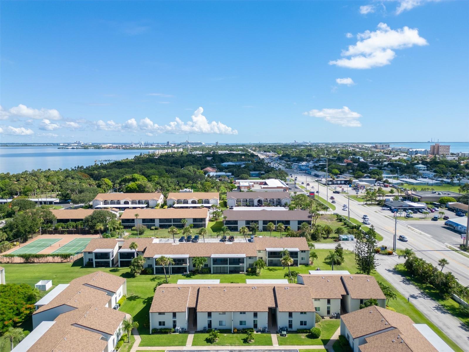 BANANA RIVER ESTATES - Residential