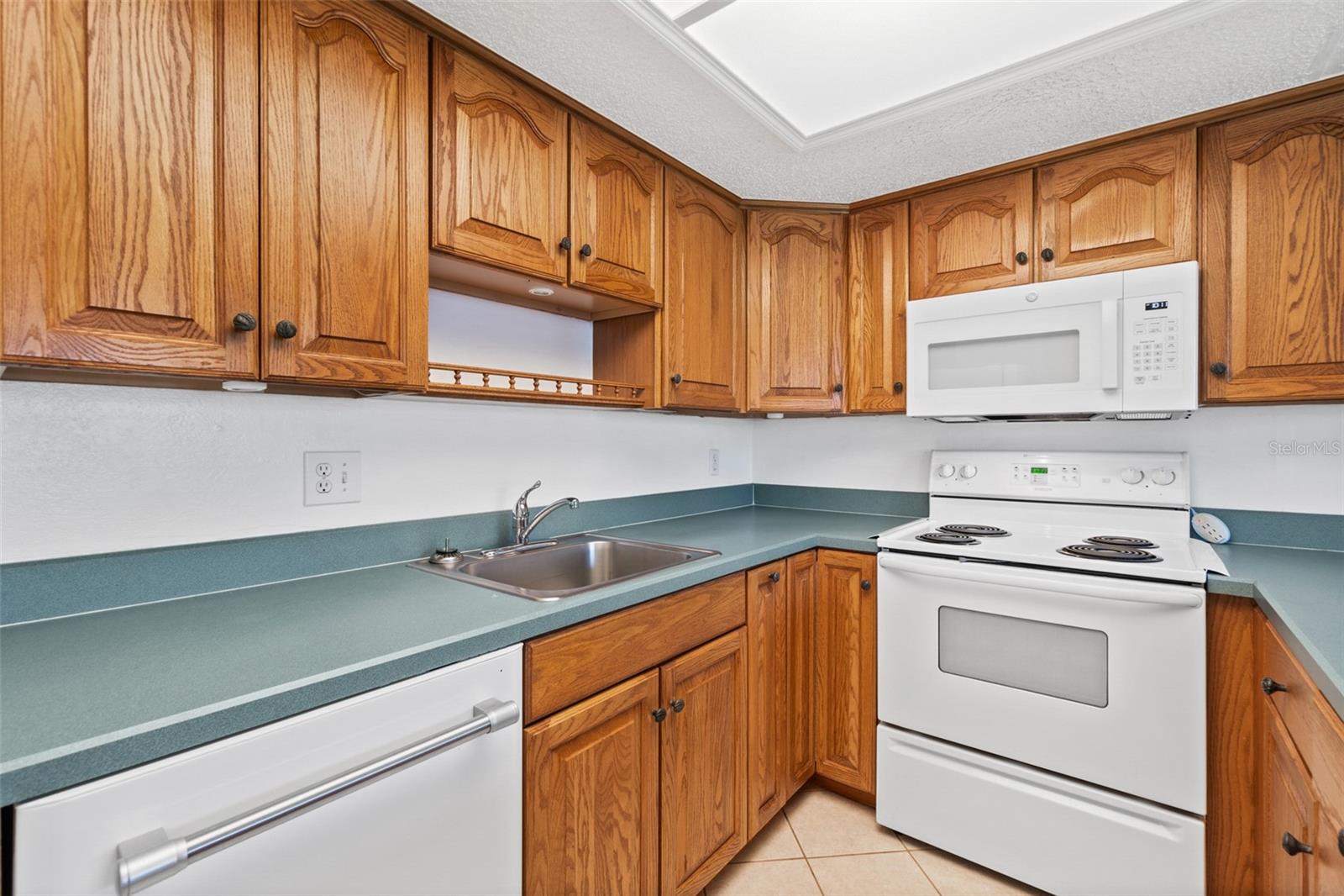 BANANA RIVER ESTATES - Residential