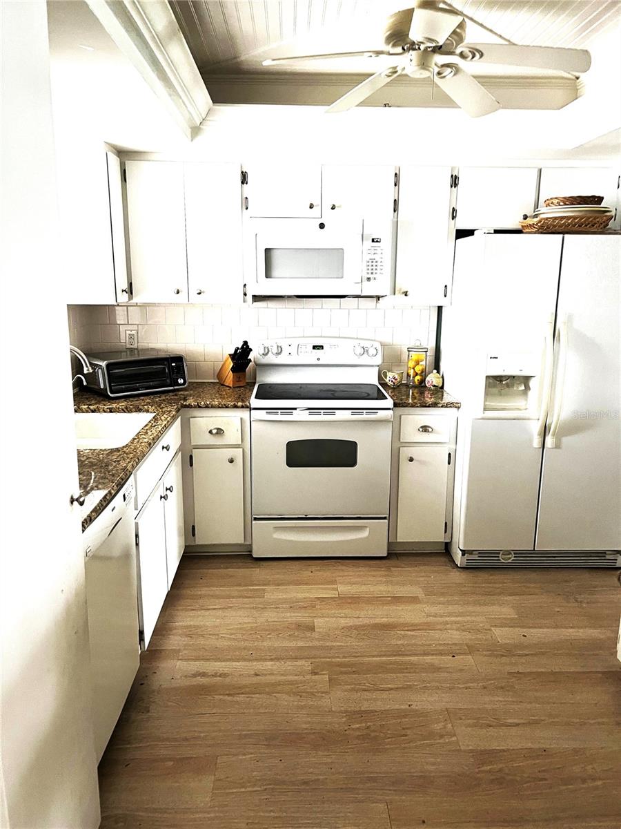 2311 WATERBLUFF