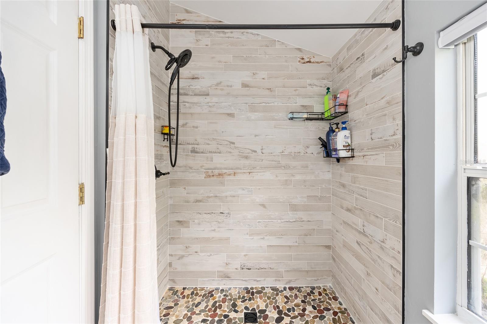 NON SUBDIVISION - Residential