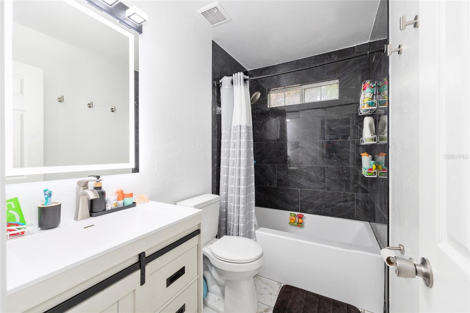 NON SUBDIVISION - Residential