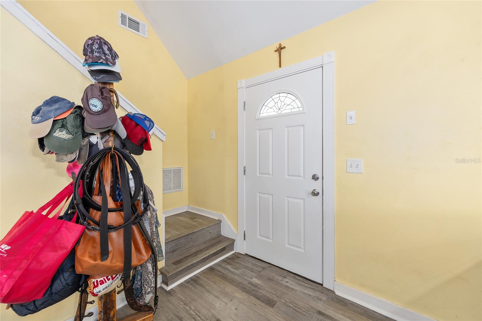 NON SUBDIVISION - Residential