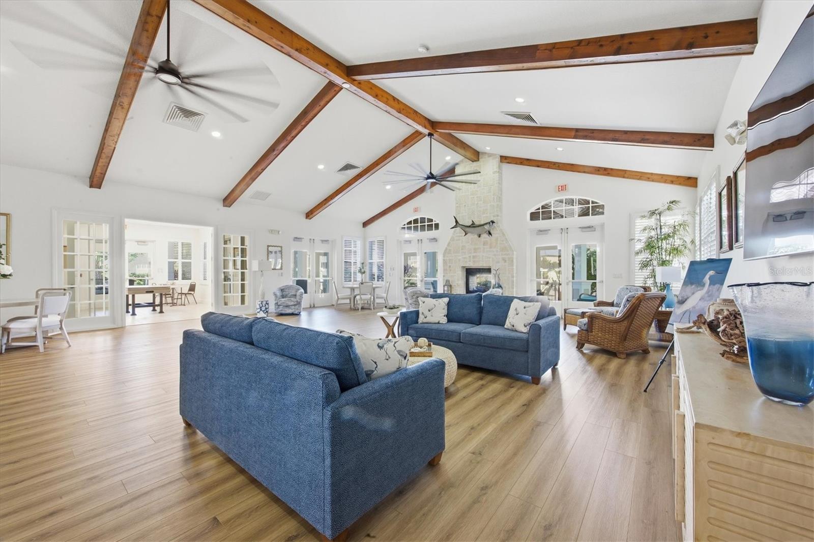 LANDINGS/CORAL CRK - Residential