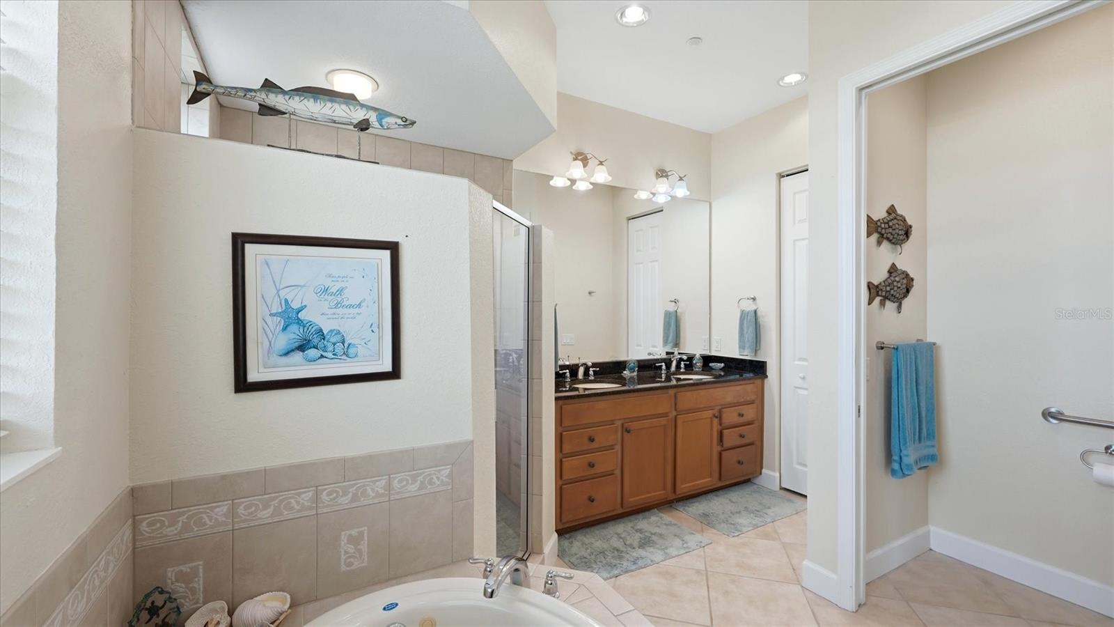 LANDINGS/CORAL CRK - Residential