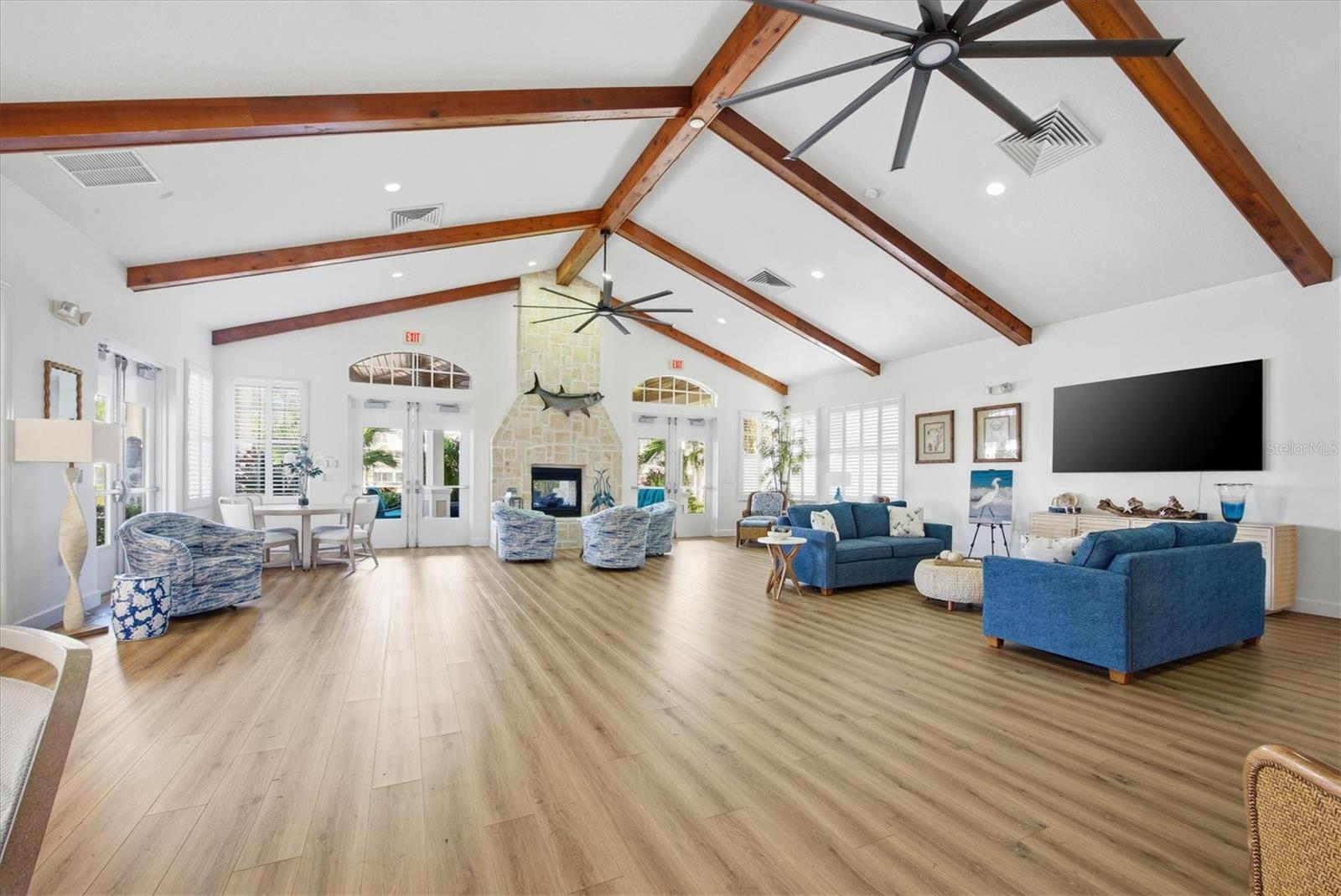 LANDINGS/CORAL CRK - Residential