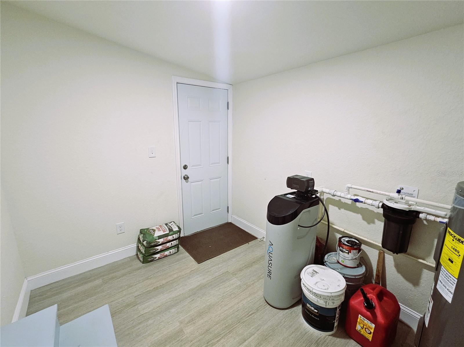 HUDSON TERRACE 1ST ADD - Residential Lease