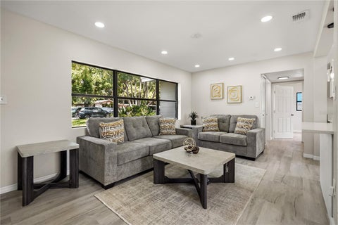 2601 Healy Drive, Orlando, FL 32818
