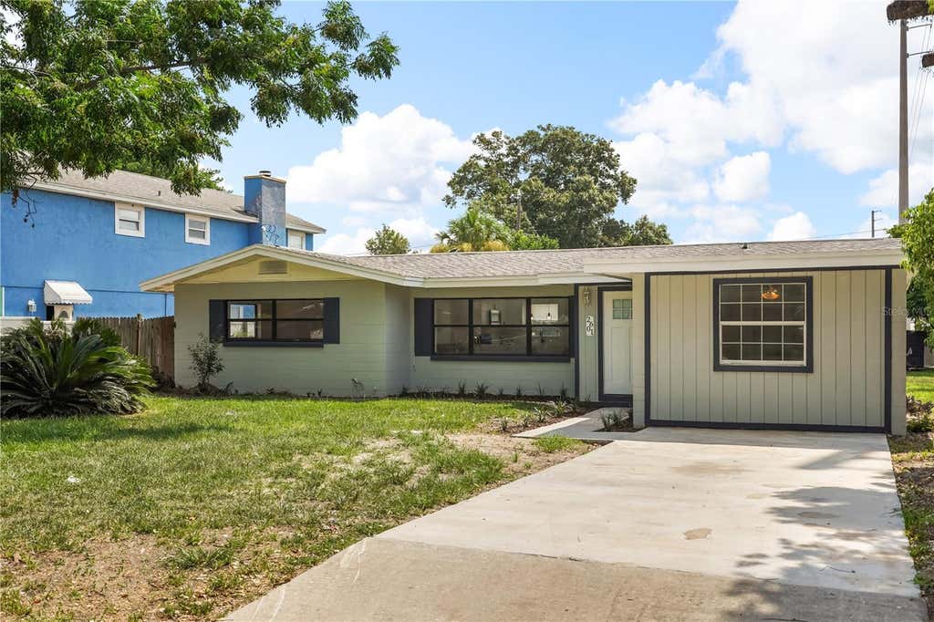 Photo of 2601 Healy Drive, Orlando, FL 32818 (MLS # O6427417)