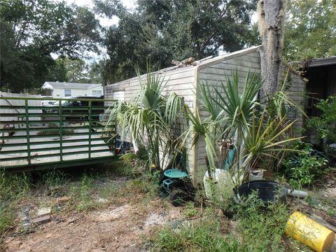 A home in CASSELBERRY