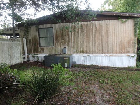 A home in CASSELBERRY