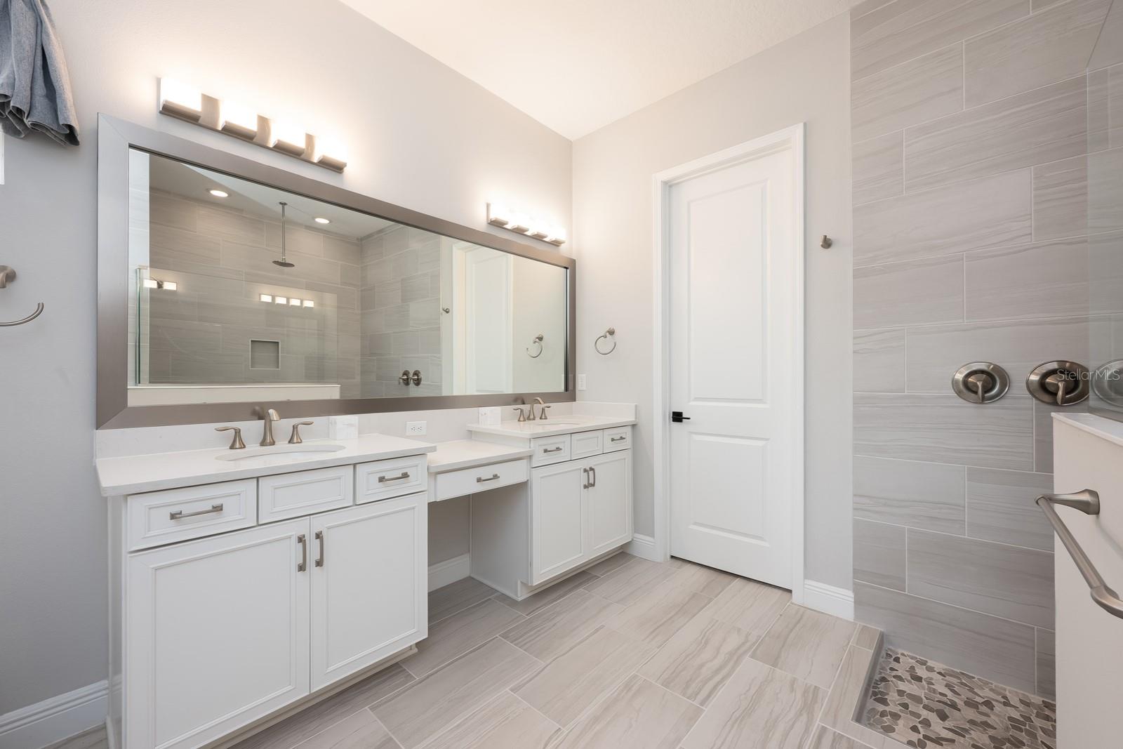 BELLA COLLINA WEST SUB - Residential