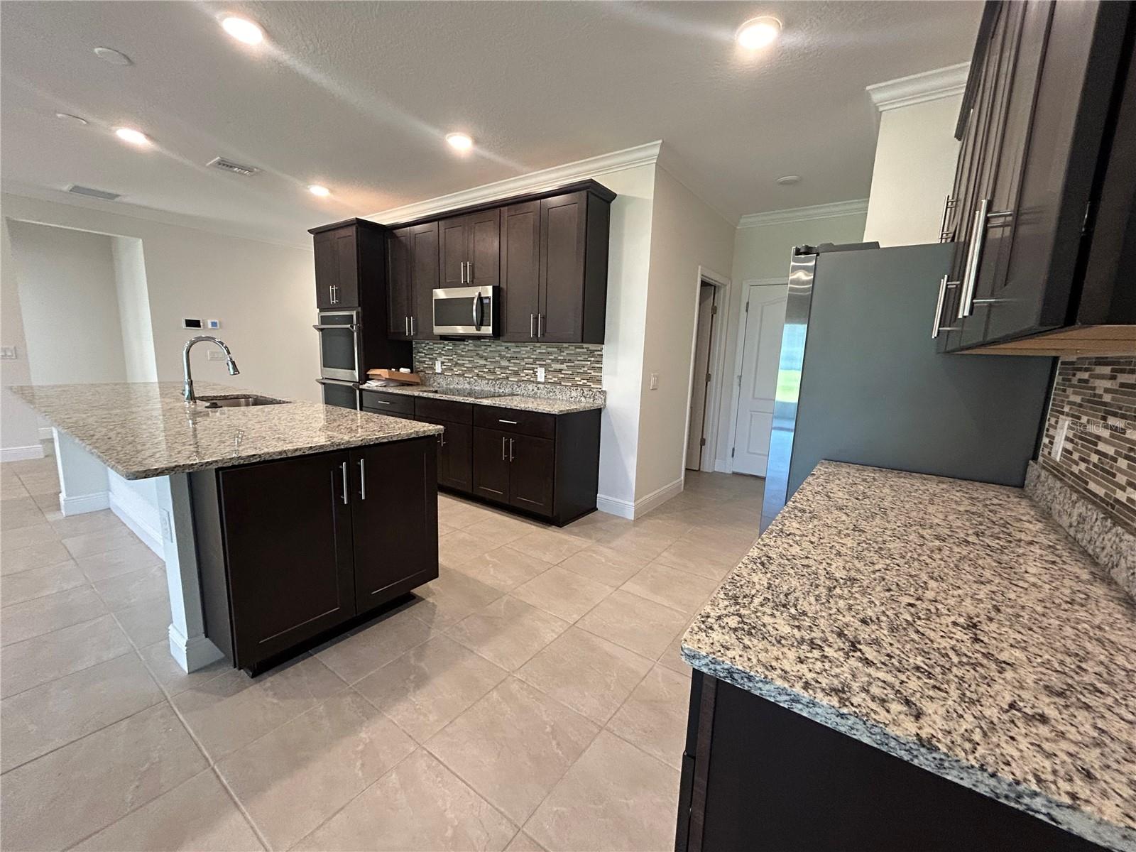 OAK PARK PH 1 PB 36 PG 78 - Residential Lease