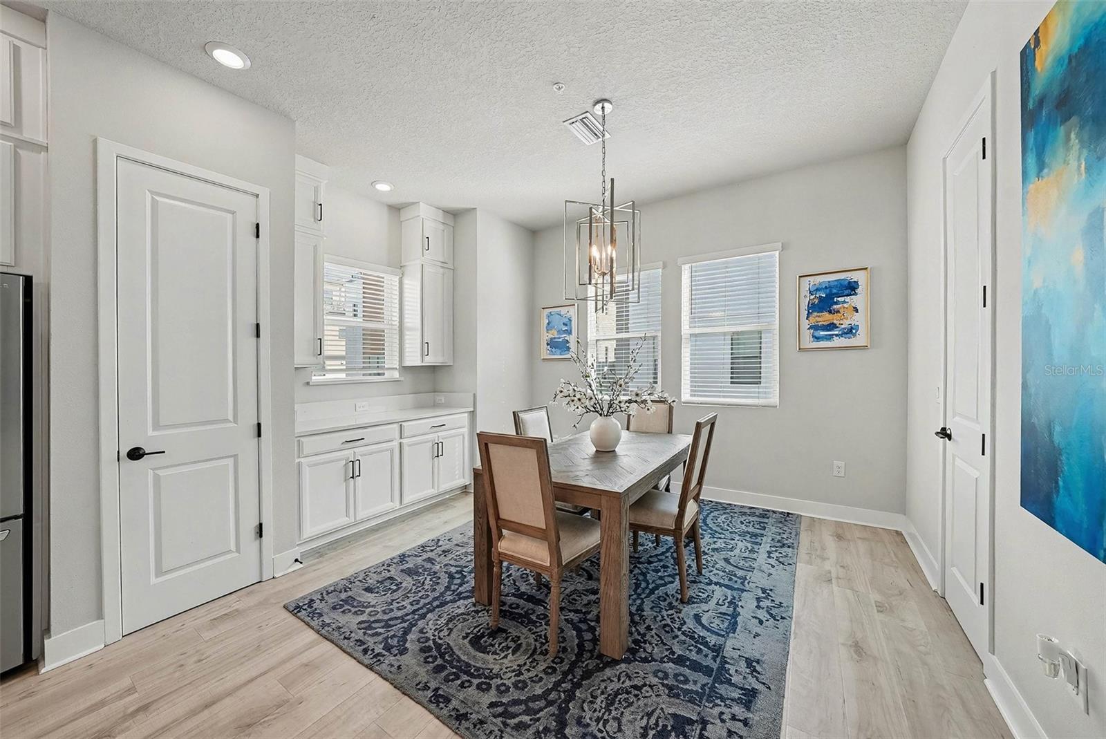 WESTSHORE VILLAGE TWNHMS - Residential