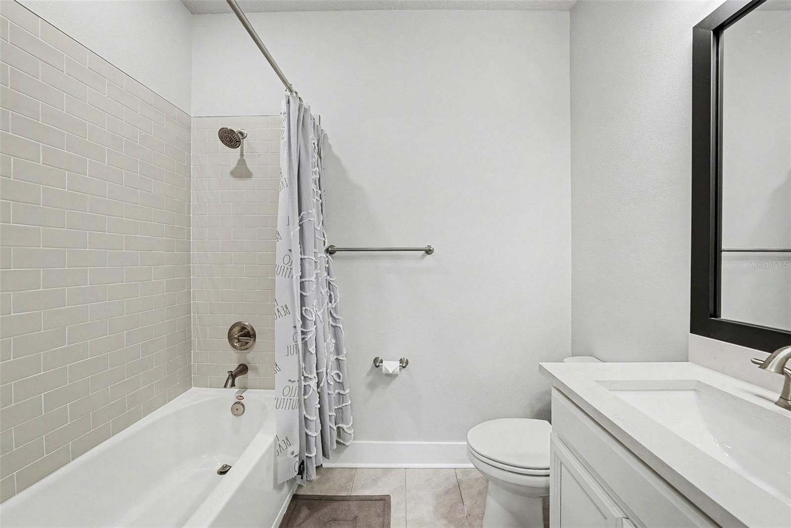 WESTSHORE VILLAGE TWNHMS - Residential