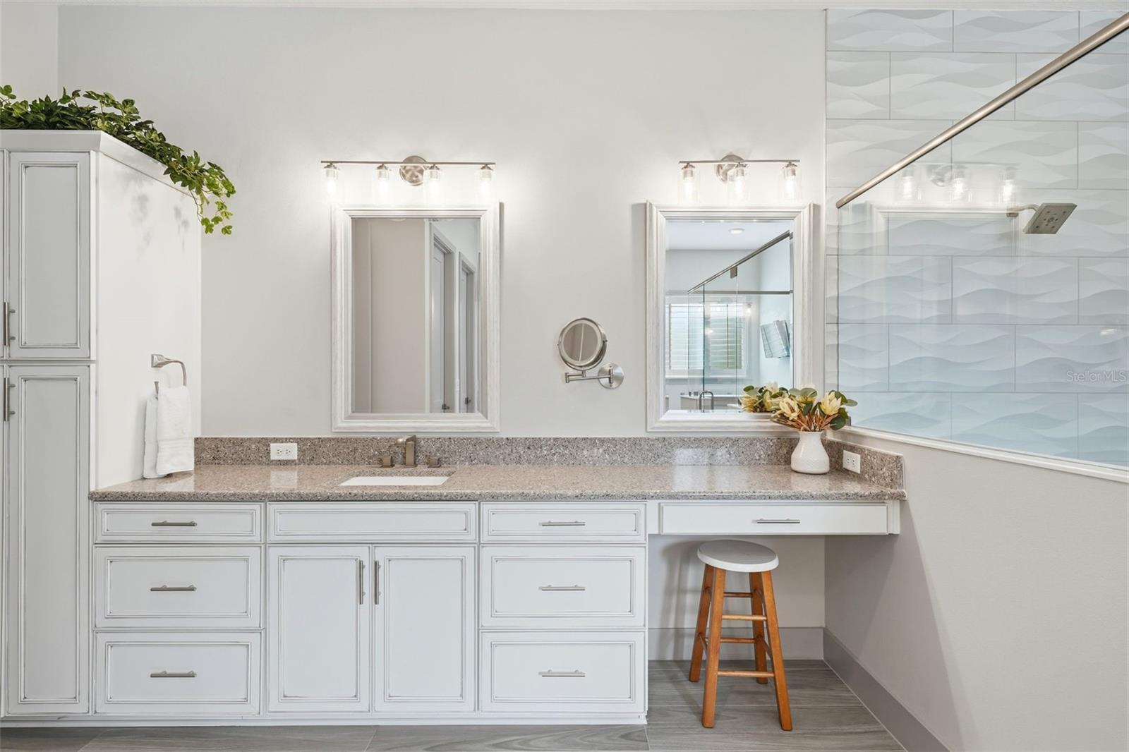LIVE OAK ESTATES - Residential
