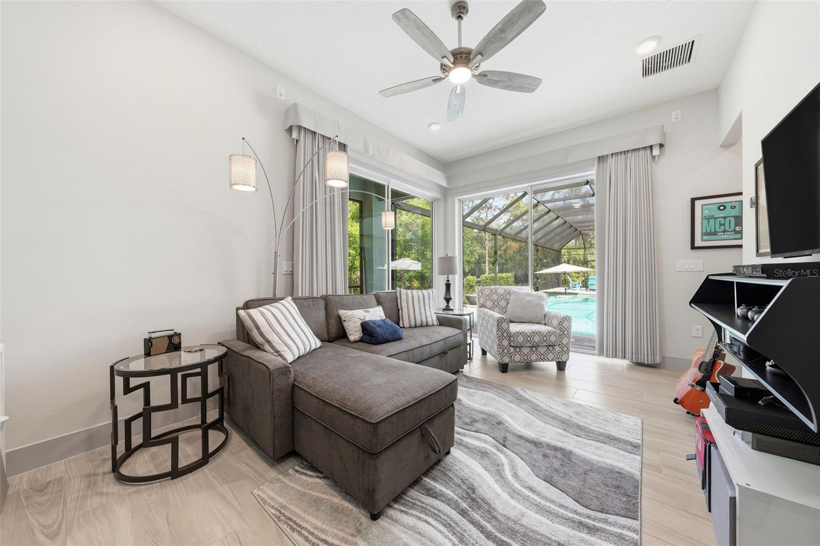 LIVE OAK ESTATES - Residential