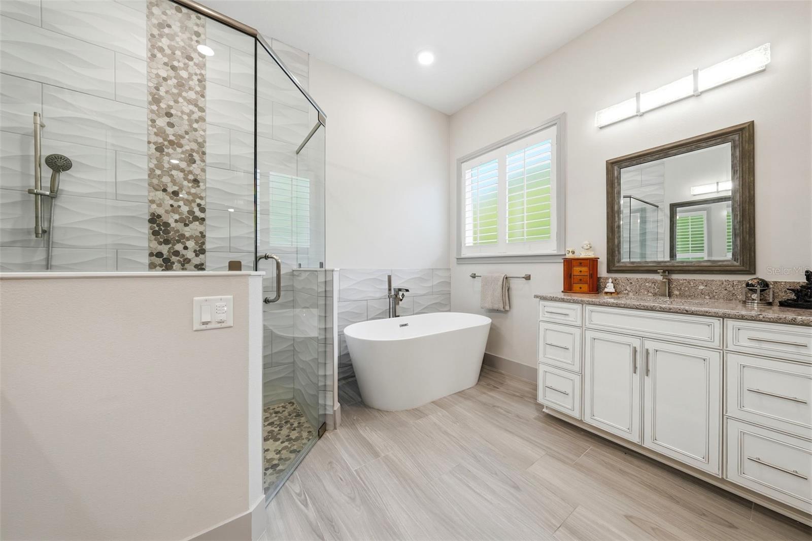 LIVE OAK ESTATES - Residential