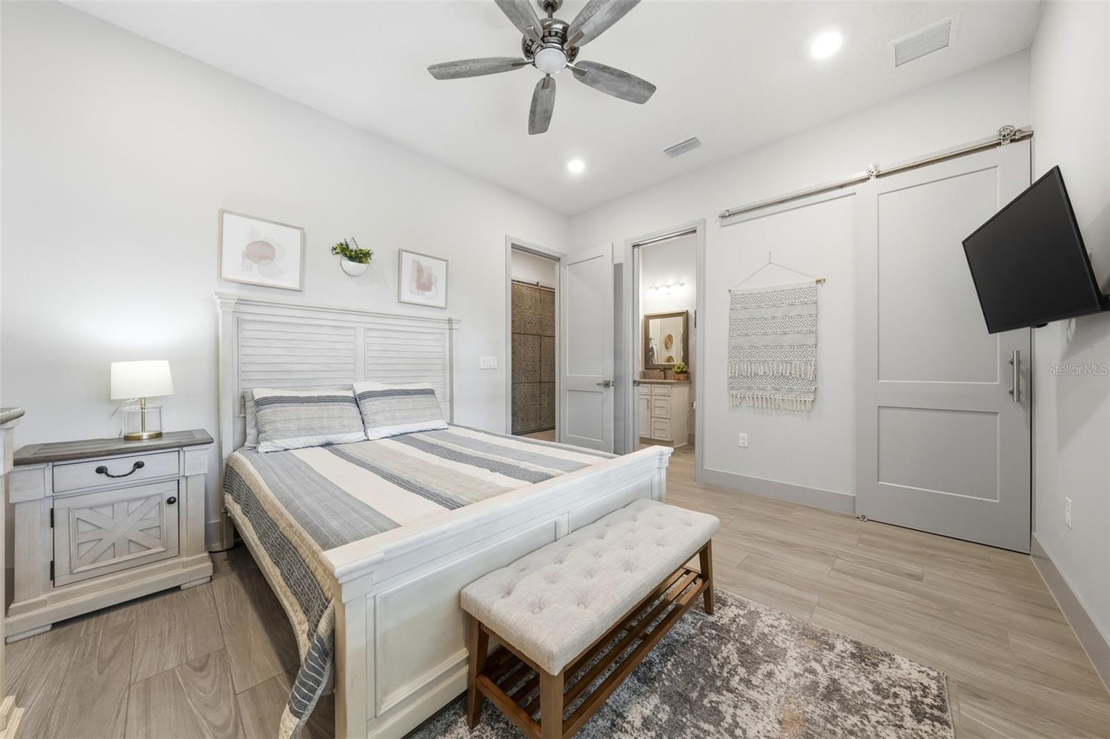 LIVE OAK ESTATES - Residential