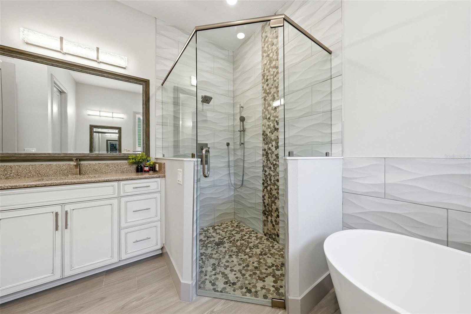 LIVE OAK ESTATES - Residential