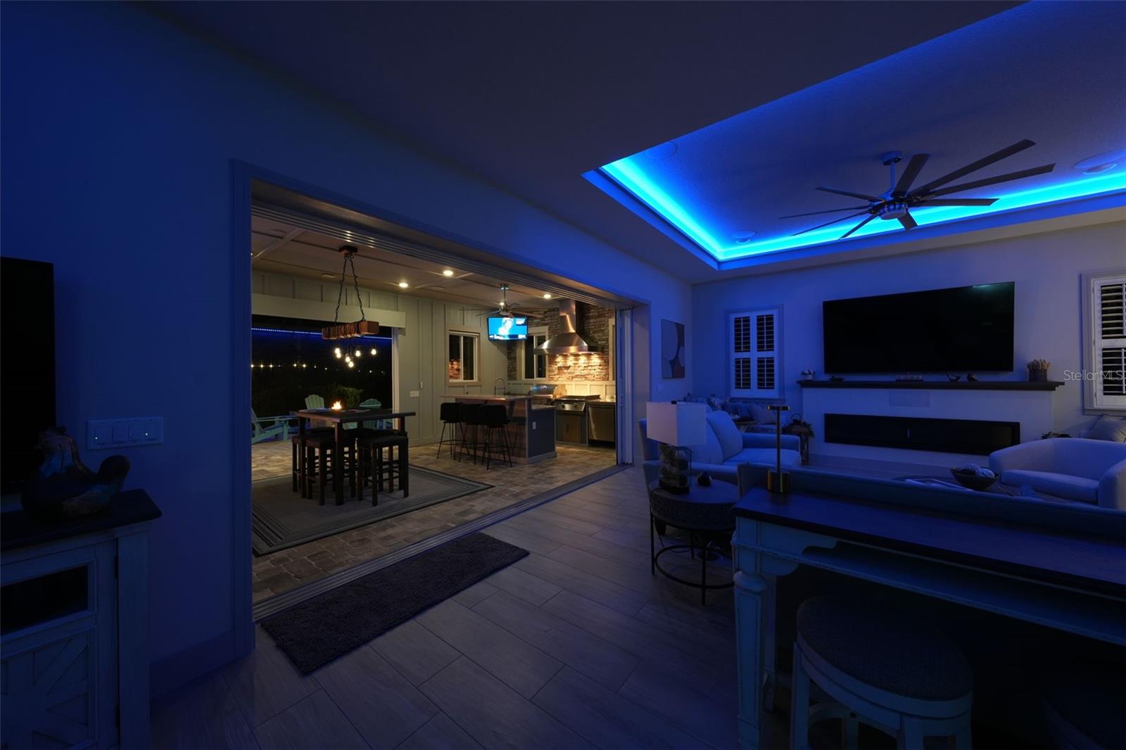 LIVE OAK ESTATES - Residential