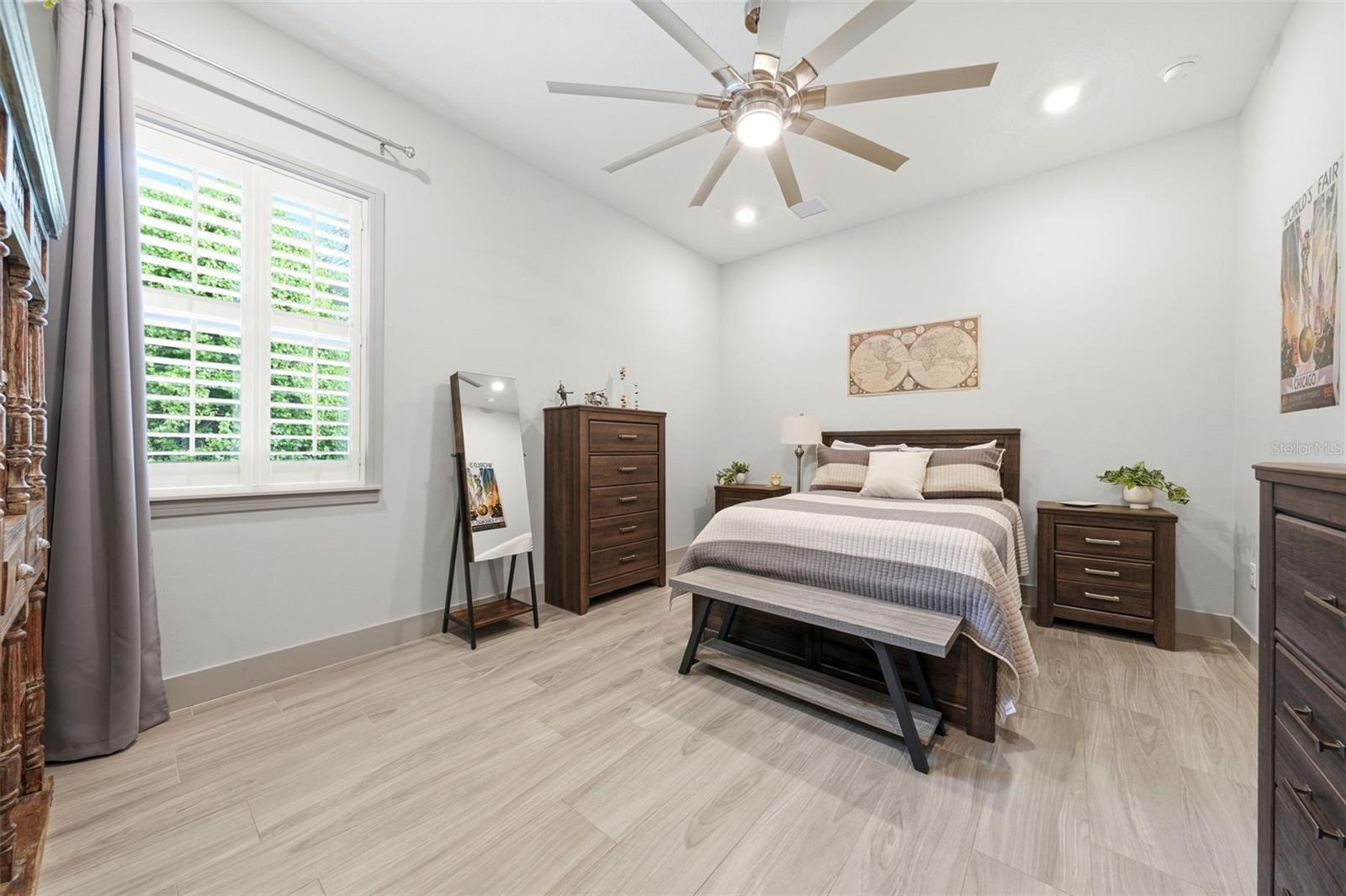 LIVE OAK ESTATES - Residential