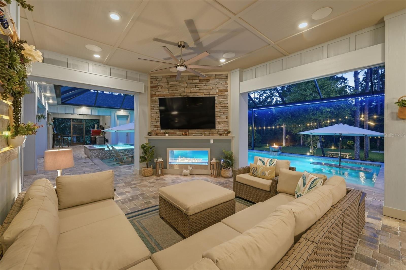 LIVE OAK ESTATES - Residential