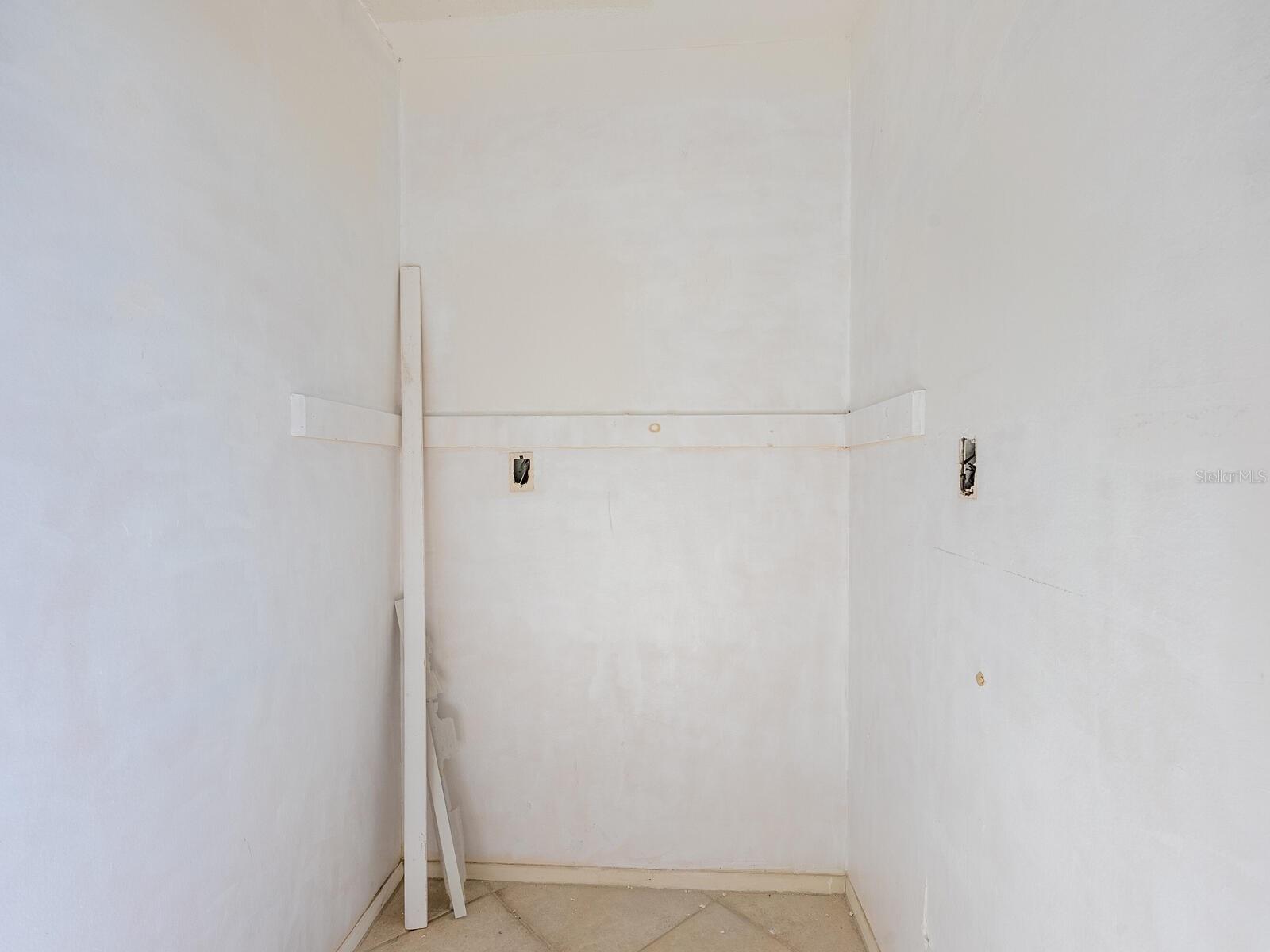 WESTBAY POINT & MOORINGS - Residential