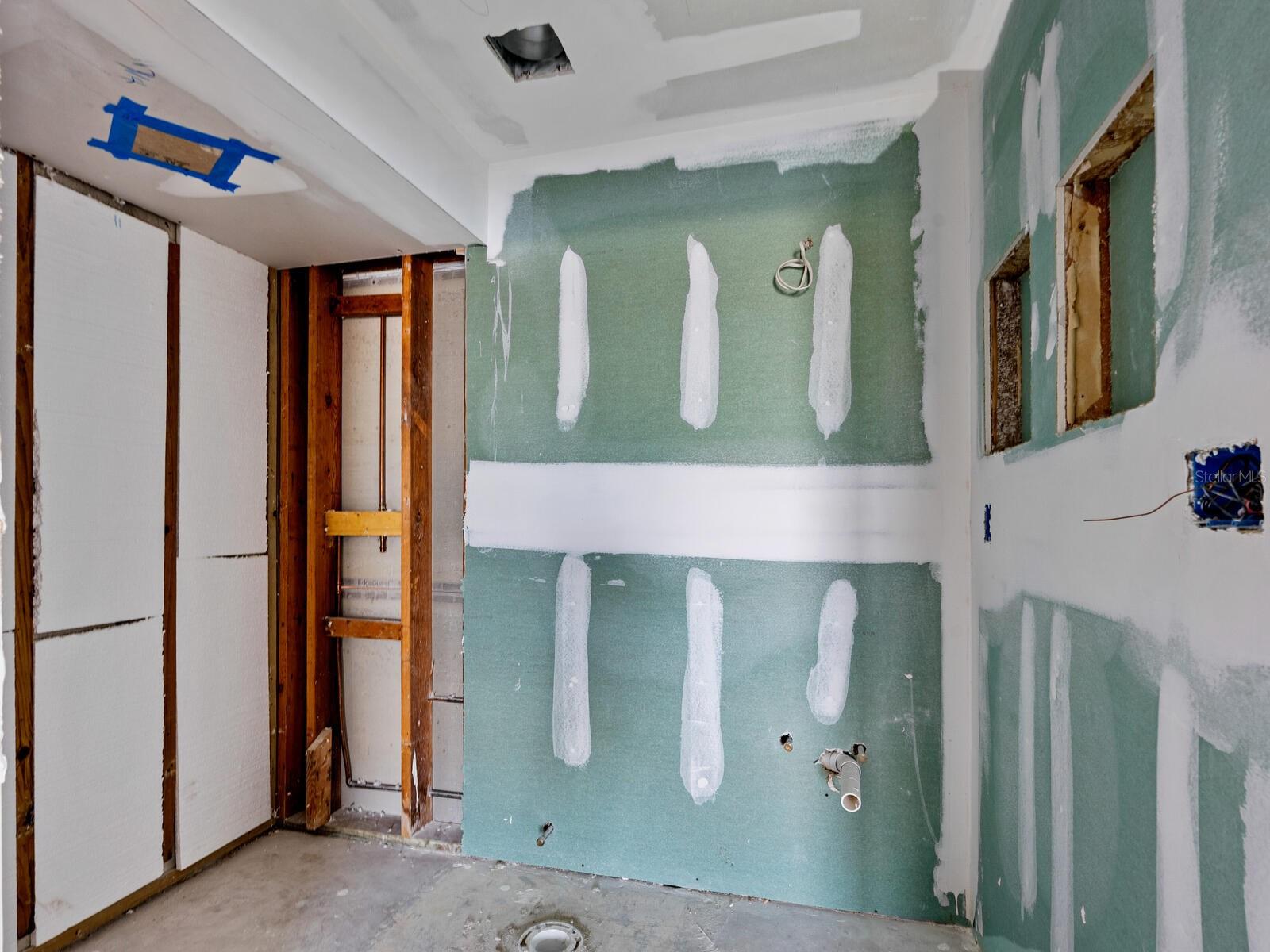 WESTBAY POINT & MOORINGS - Residential