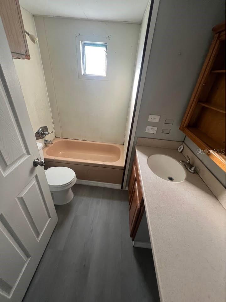 2417 W PARKER STREET