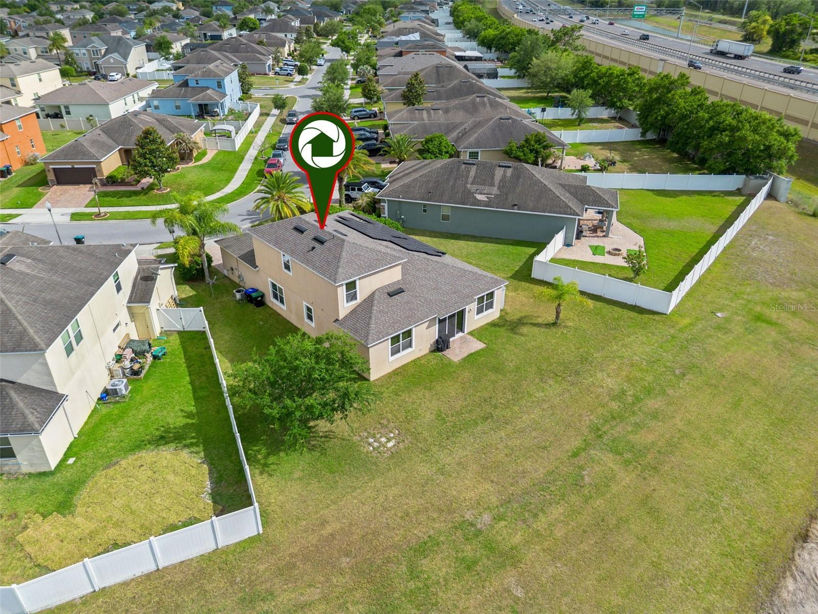 VICTORIA LNDGS - Residential