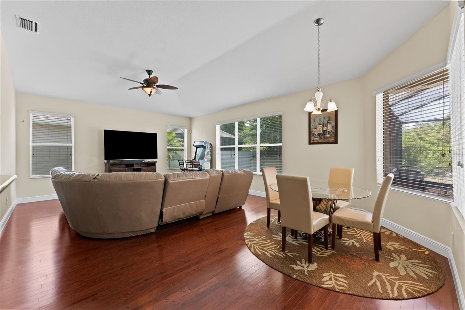 BASSET CREEK ESTATES PH 1 - Residential