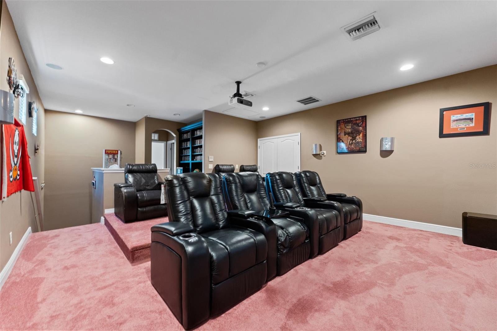 BASSET CREEK ESTATES PH 1 - Residential