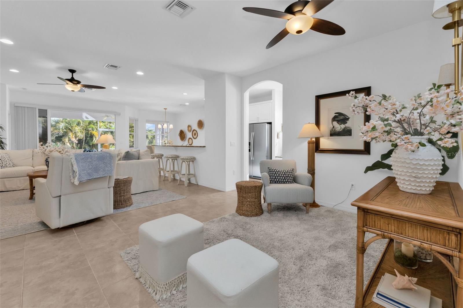 ROTONDA LAKES - Residential