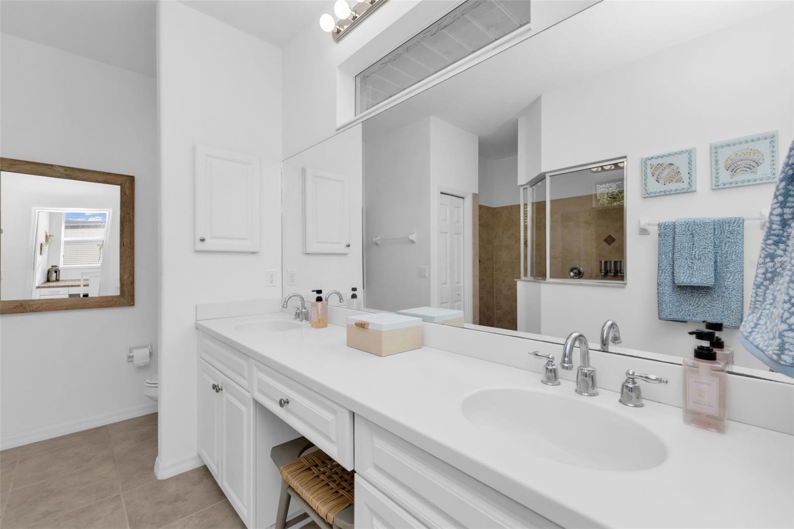 ROTONDA LAKES - Residential