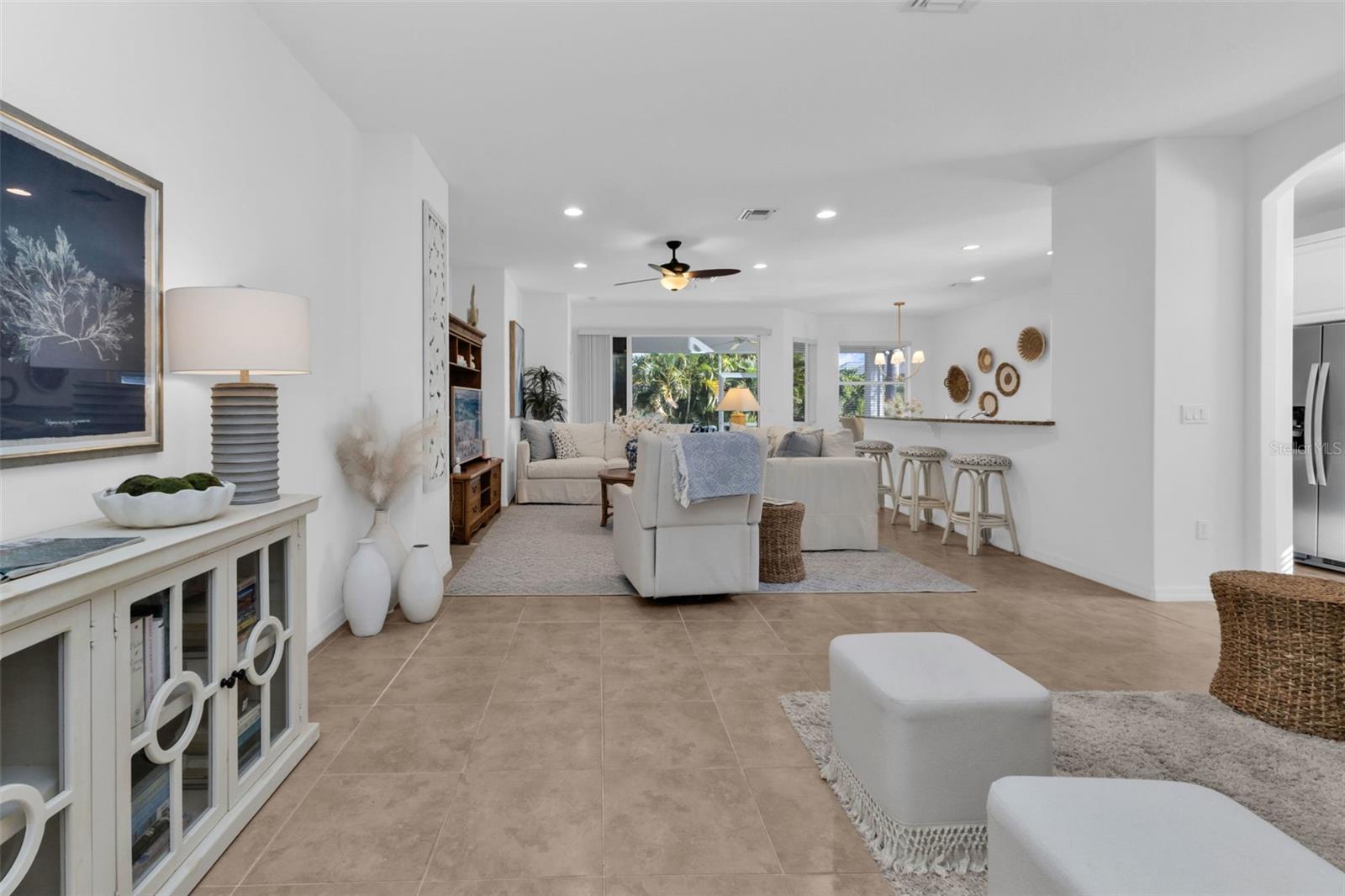 ROTONDA LAKES - Residential