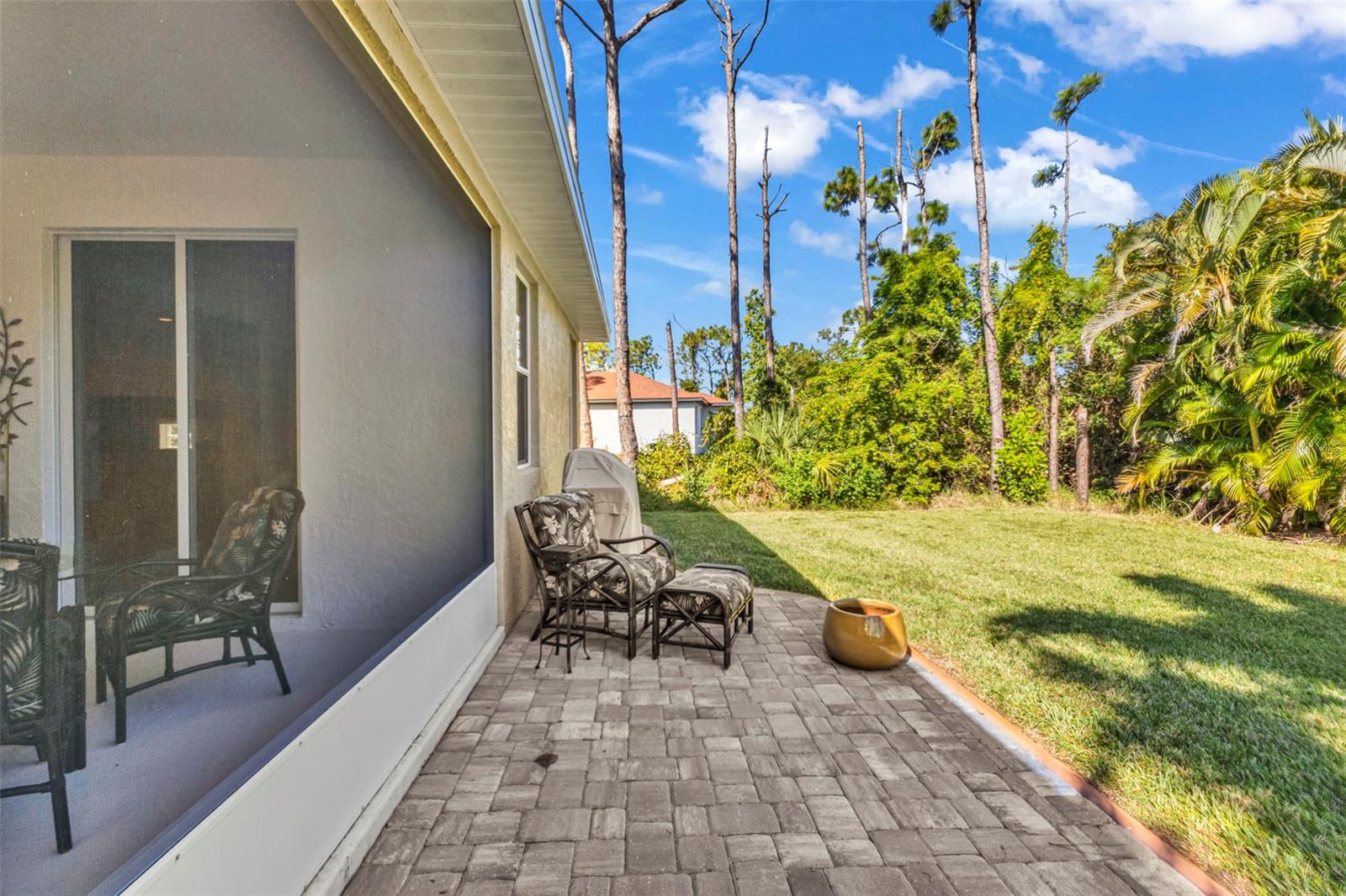 ROTONDA LAKES - Residential