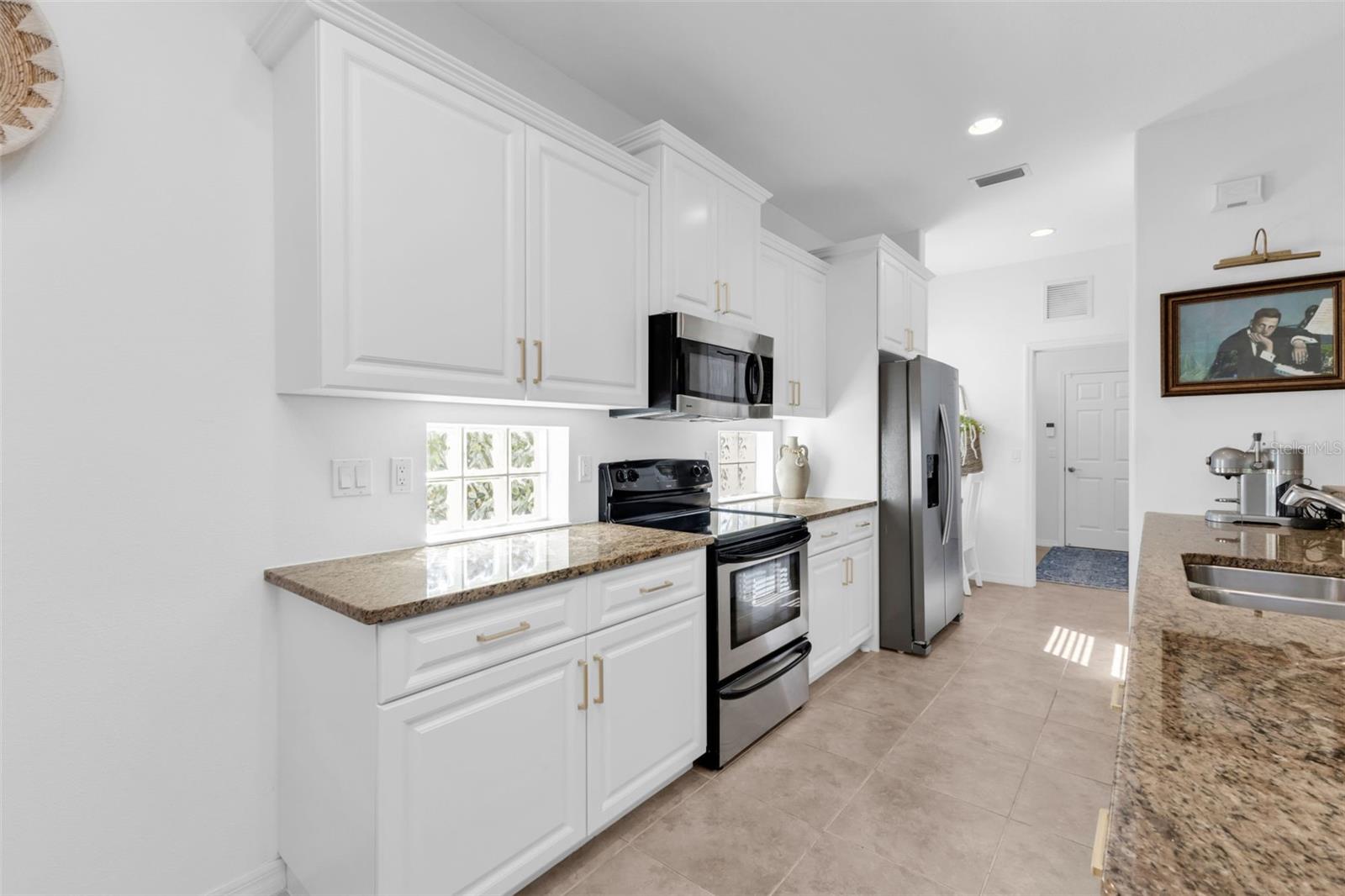 ROTONDA LAKES - Residential