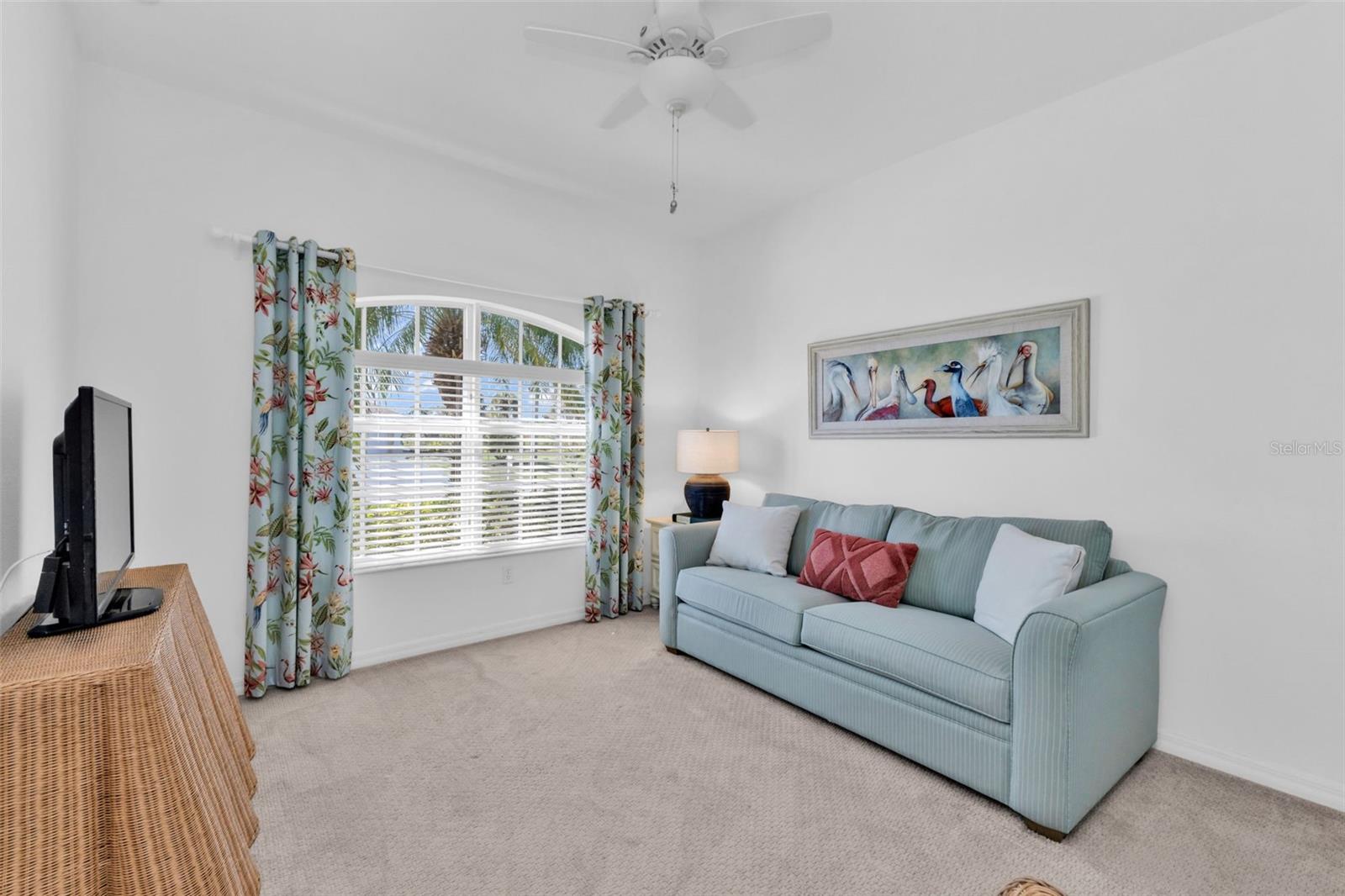 ROTONDA LAKES - Residential