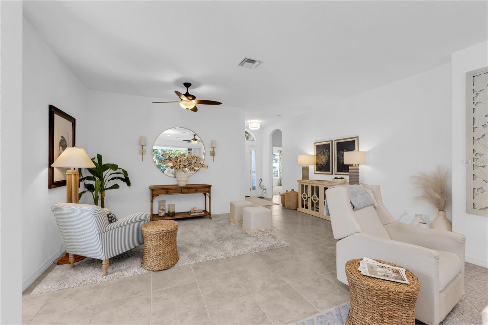 ROTONDA LAKES - Residential