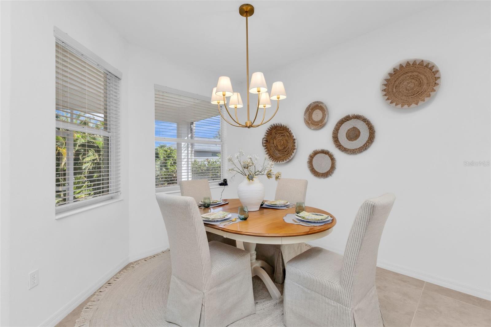 ROTONDA LAKES - Residential