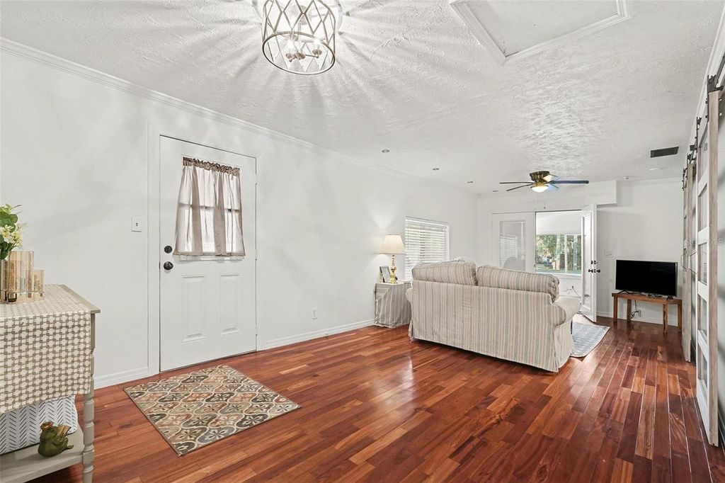 Photo of 6305 S Macdill Avenue, Tampa, FL 33611 (MLS # TB8472929)