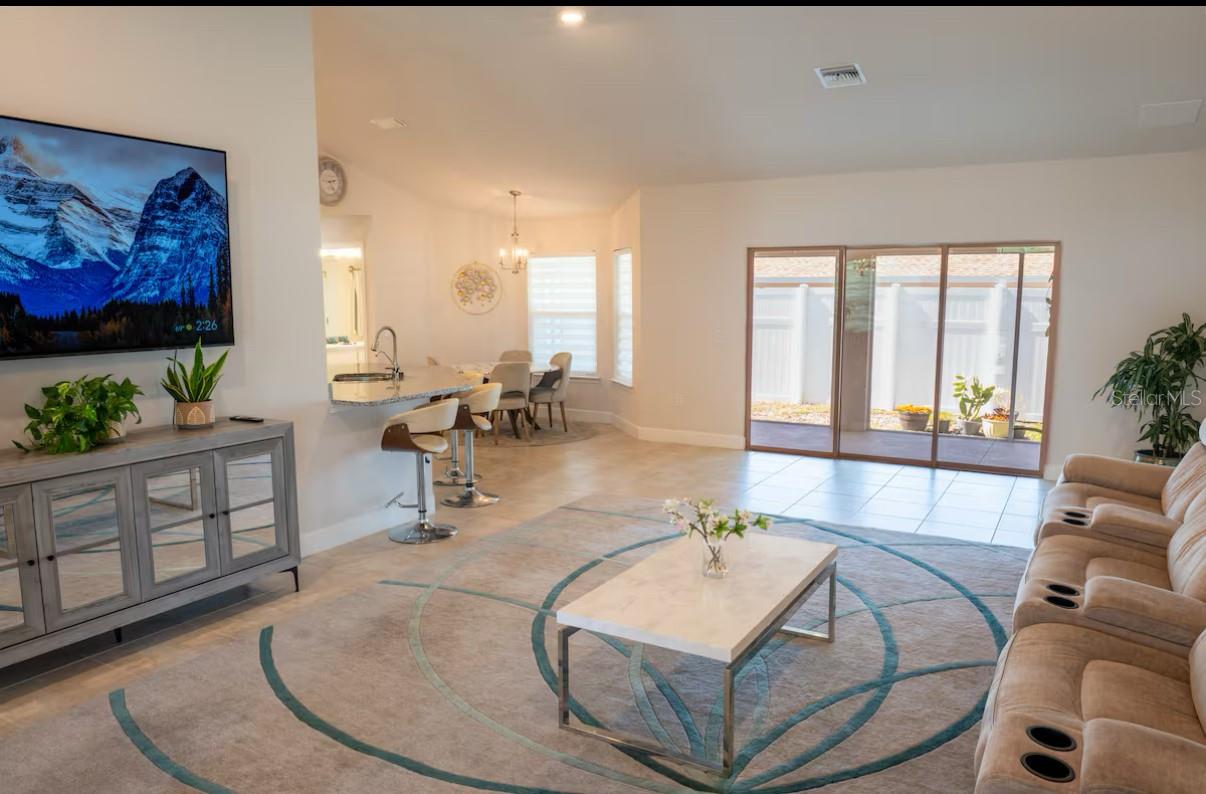 SOUTH VENICE - Residential Lease